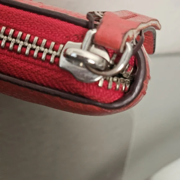 Lowstart "Marc Jacobs Red Leather Wallet - Picture 6 of 11